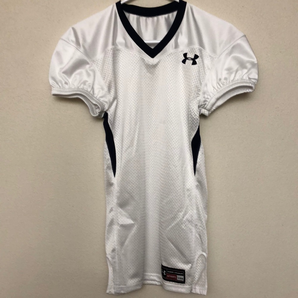 Under armor jersey top